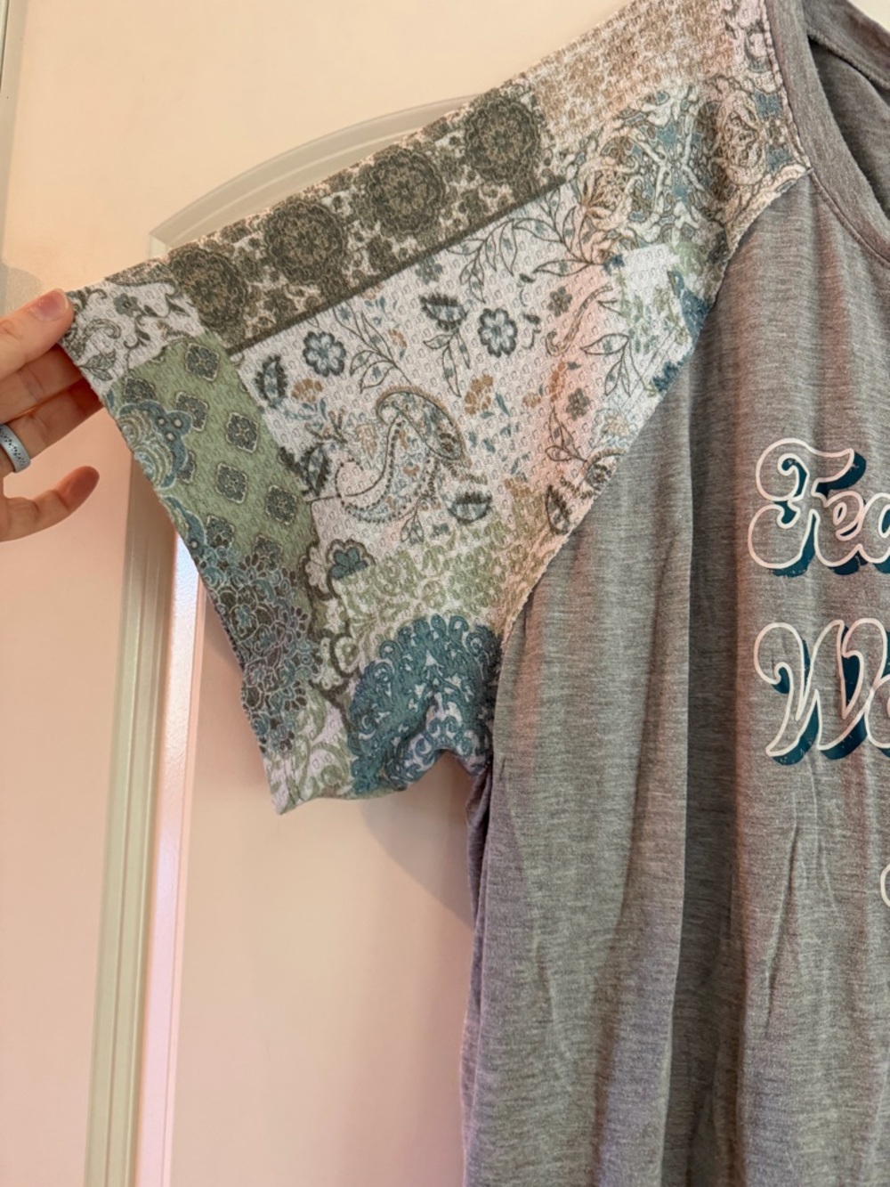 Cato Short-Sleeve Women’s Tee — Fearfully & Wonderfully Made 26/28W - Picture 2 of 3